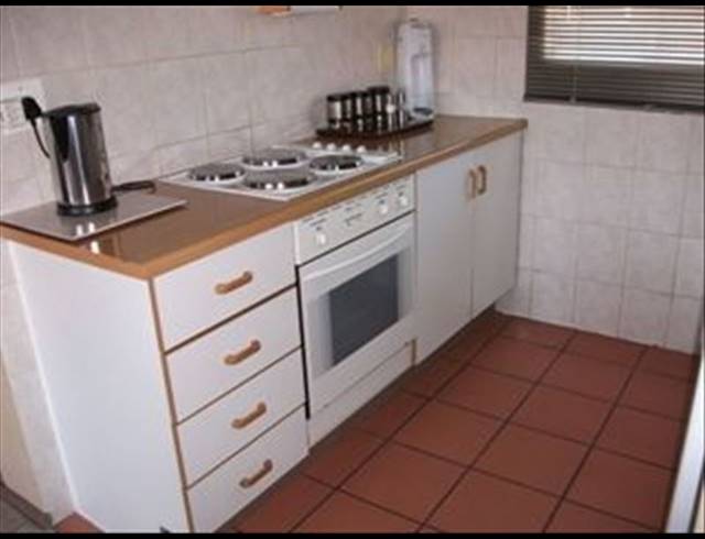 2 BEDROOM APARTMENT FOR SALE IN GLEN MARAIS